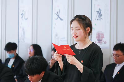 图片b.png