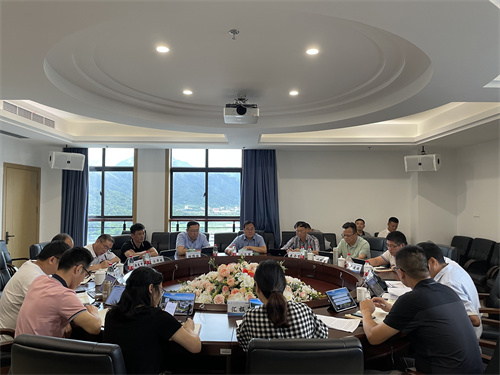 会议集体照.jpg