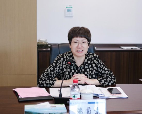 潘菊素