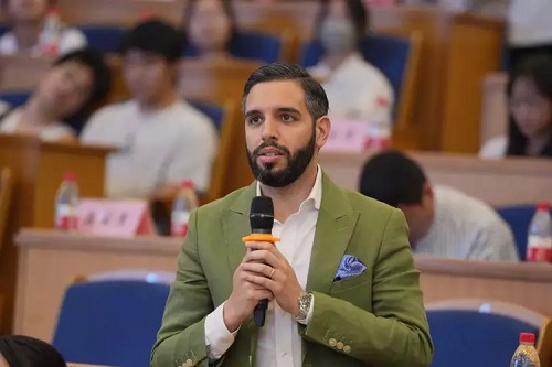 下载 (6).jpg