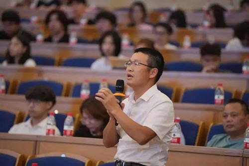 下载 (7).jpg