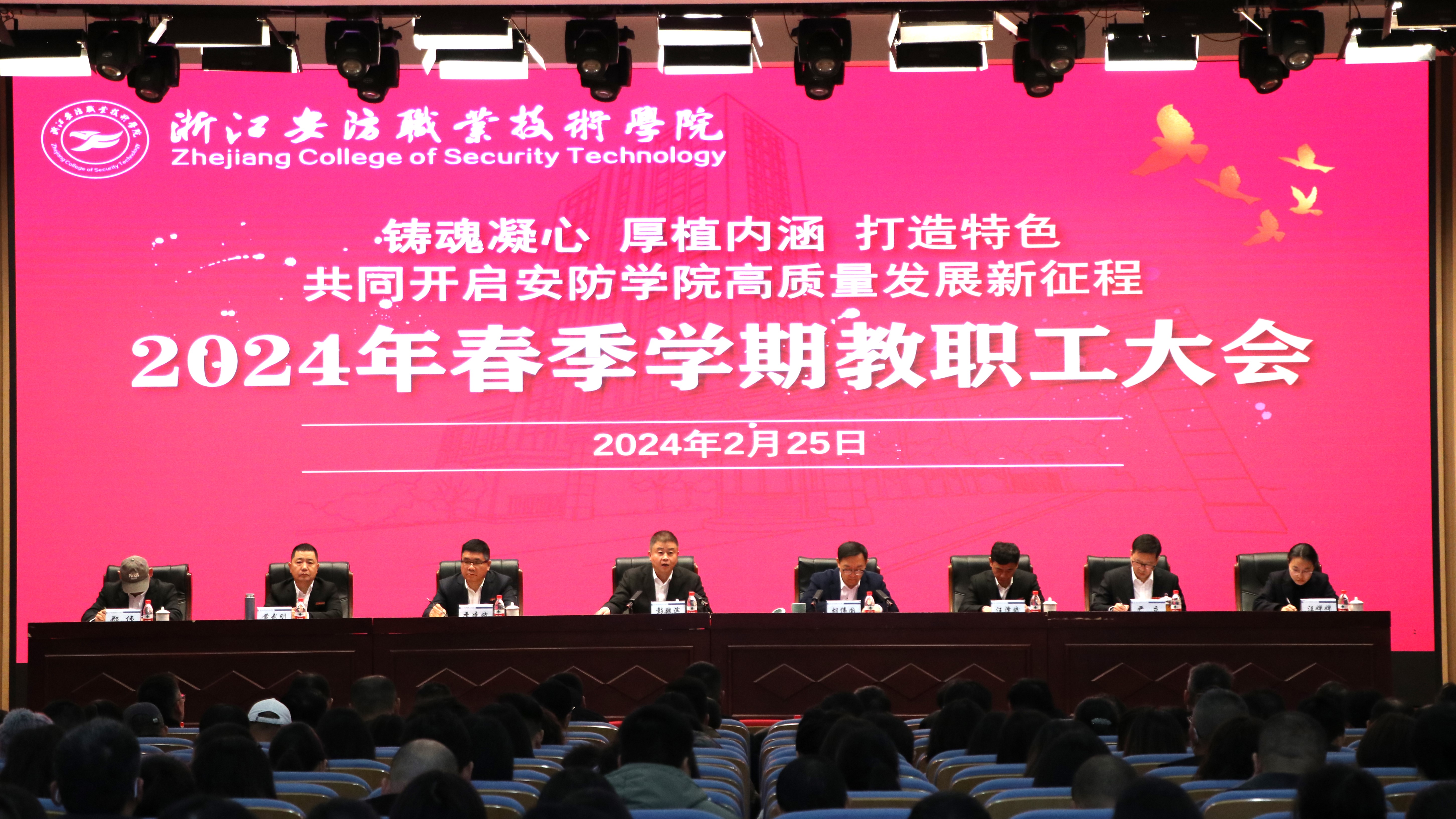 cbbf8f8d5a1563dbfabcad6f62a7614.jpg