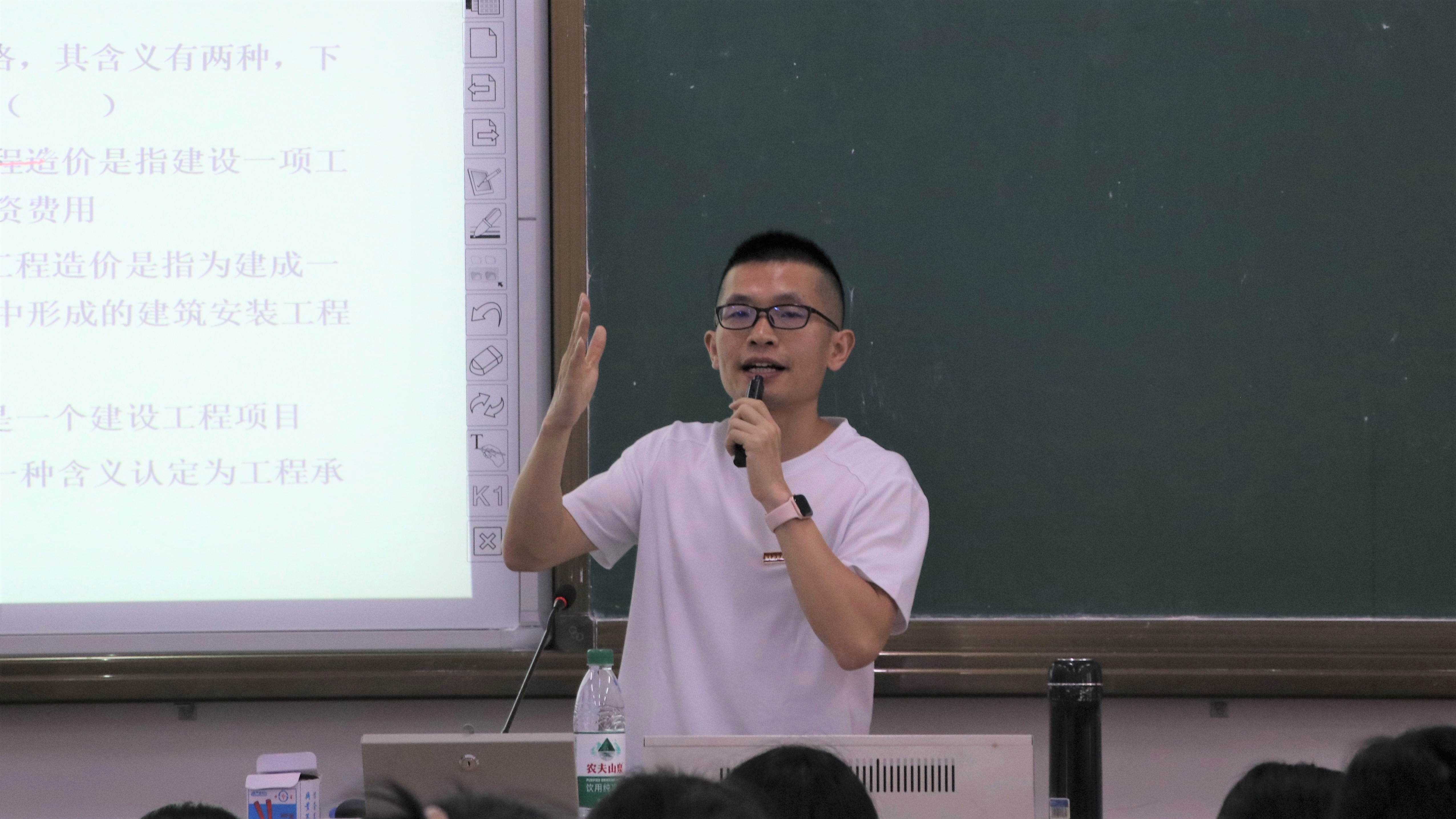 郑课堂.jpg