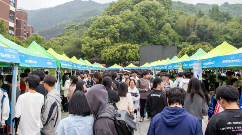屏幕截图 2025-04-26 150358.png