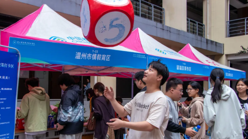 屏幕截图 2025-04-26 150414.png