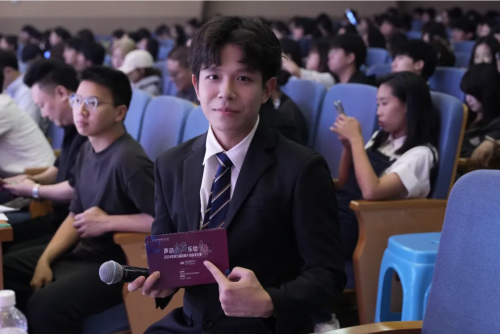 屏幕截图 2025-06-16 215953.png