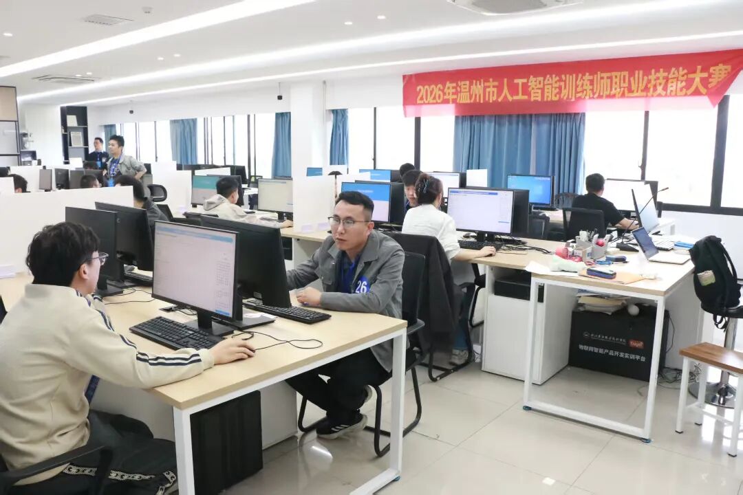7fa46d2b-a3b4-473b-ae91-9b924c122e57.jpg